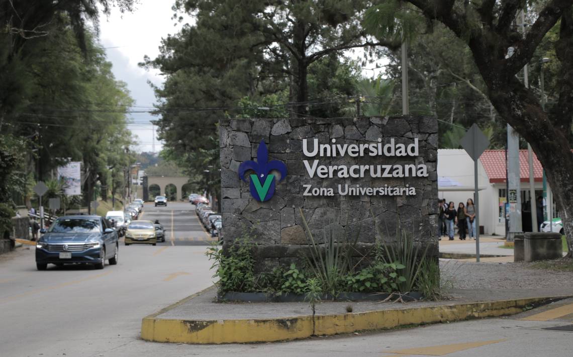 Studiowanie medycyny na Uniwersytecie Veracruzana to wyzwanie dla młodych ludzi z wysokich gór i pogórzy Pico de Orizaba – El Sol de Orizaba